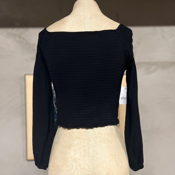 NWT 2Bella black smocked long sleeve top - Picture 4 of 6
